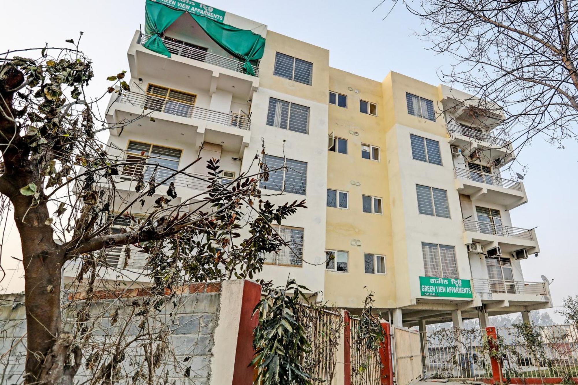 Oyo Home Green View Appartments Beās Esterno foto